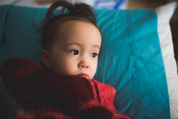 बच्चों में बुखार के इलाज का आसान घरेलू इलाज