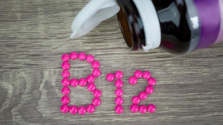 गर्भावस्था के दौरान शरीर को कितने Vitamin B12 की मात्रा की आवश्यकता पड़ती है